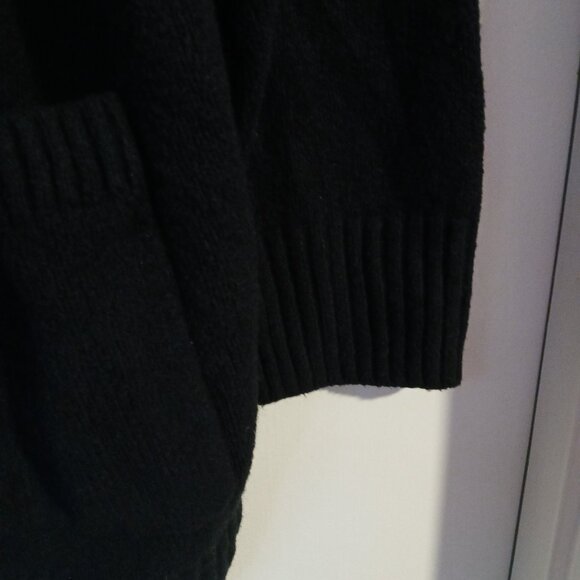 GAP Women's Long Black Cardigan Size Large - Picture 2 of 9